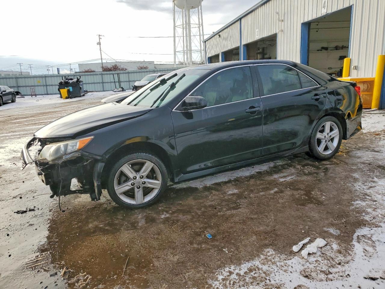 2014 TOYOTA CAMRY