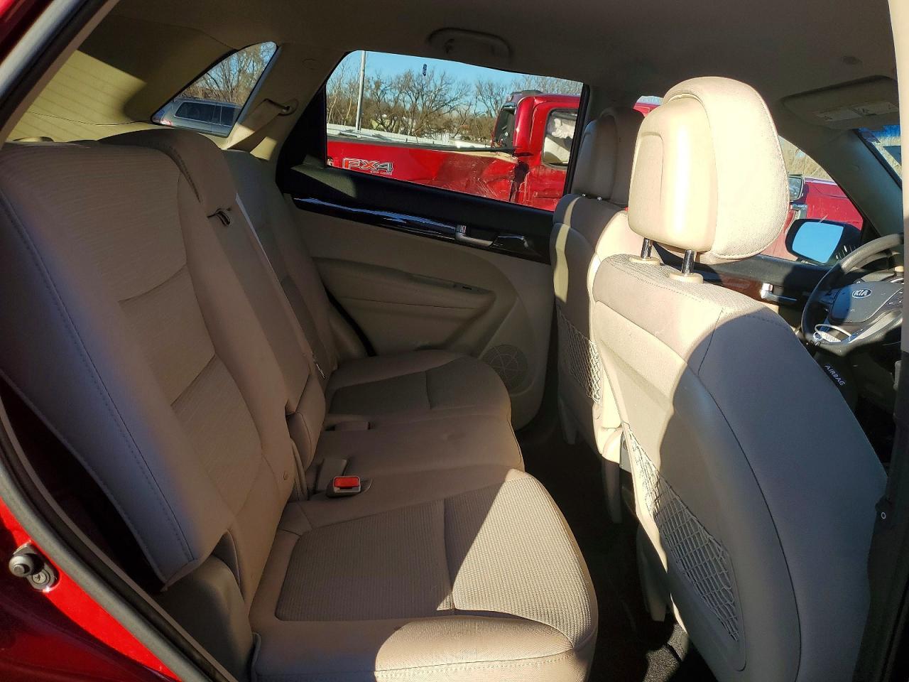 2014 KIA SORENTO