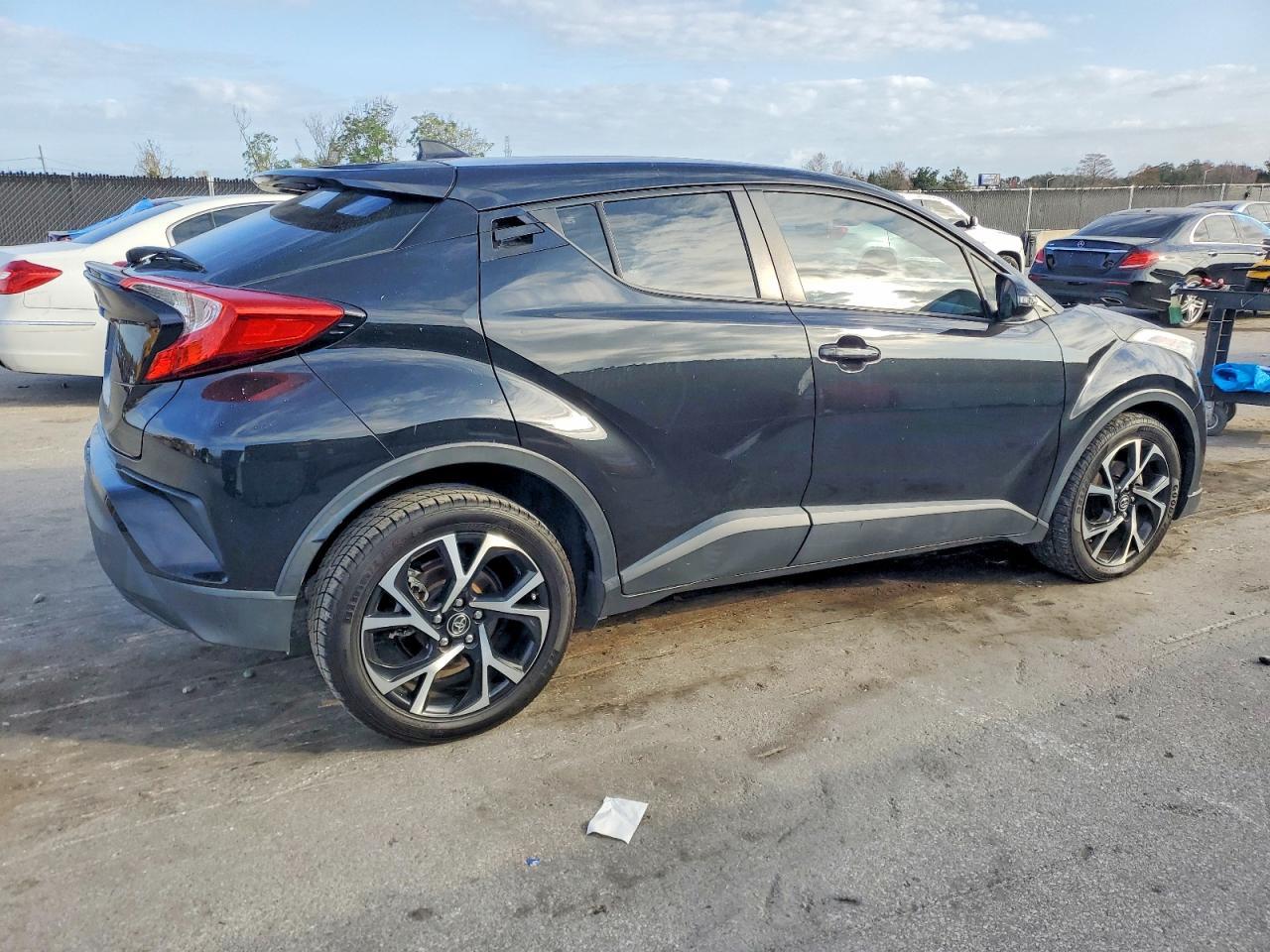 2018 TOYOTA C-HR
