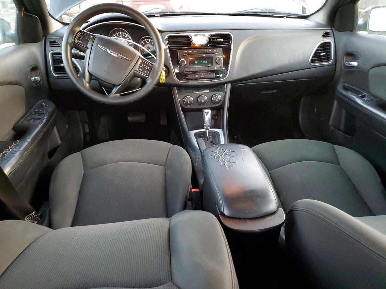 2012 CHRYSLER 200