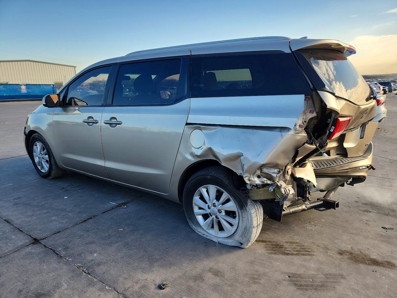 2016 KIA SEDONA