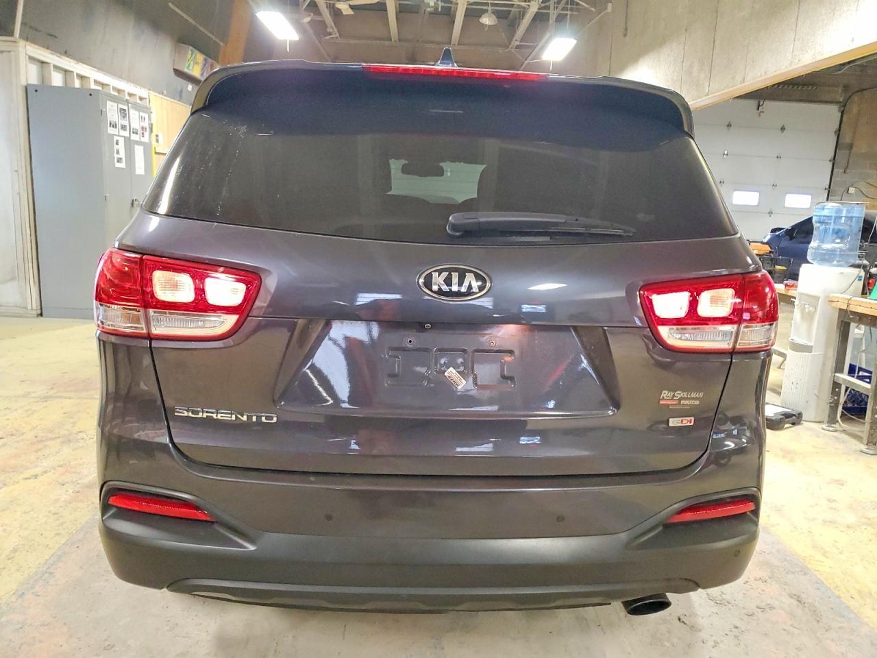 2017 KIA SORENTO