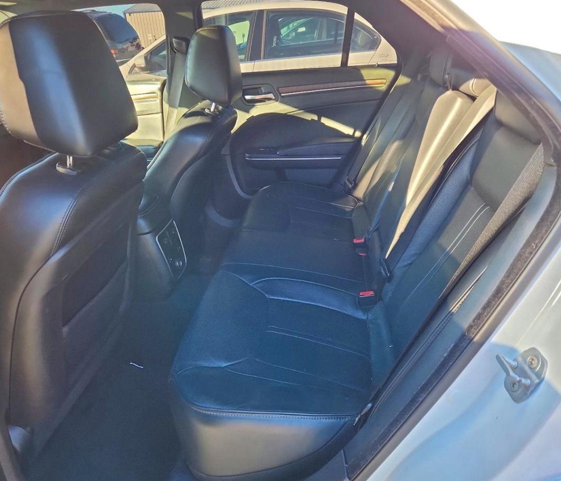 2012 CHRYSLER 300