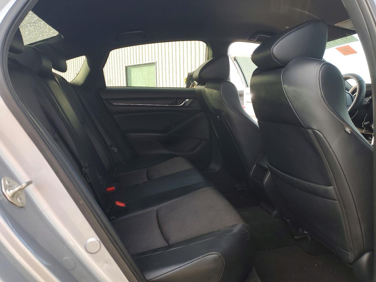 2018 HONDA ACCORD