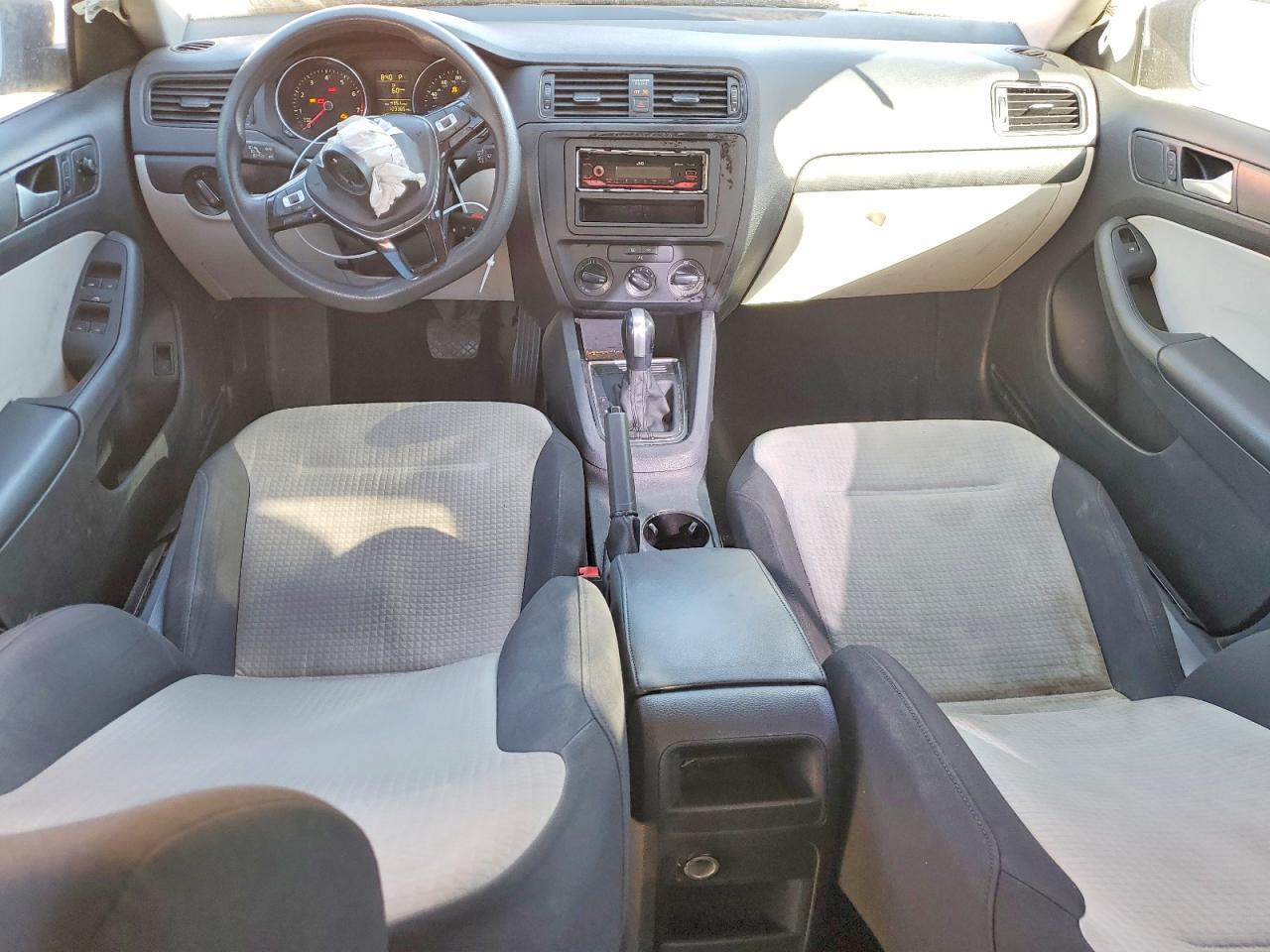 2015 VOLKSWAGEN JETTA