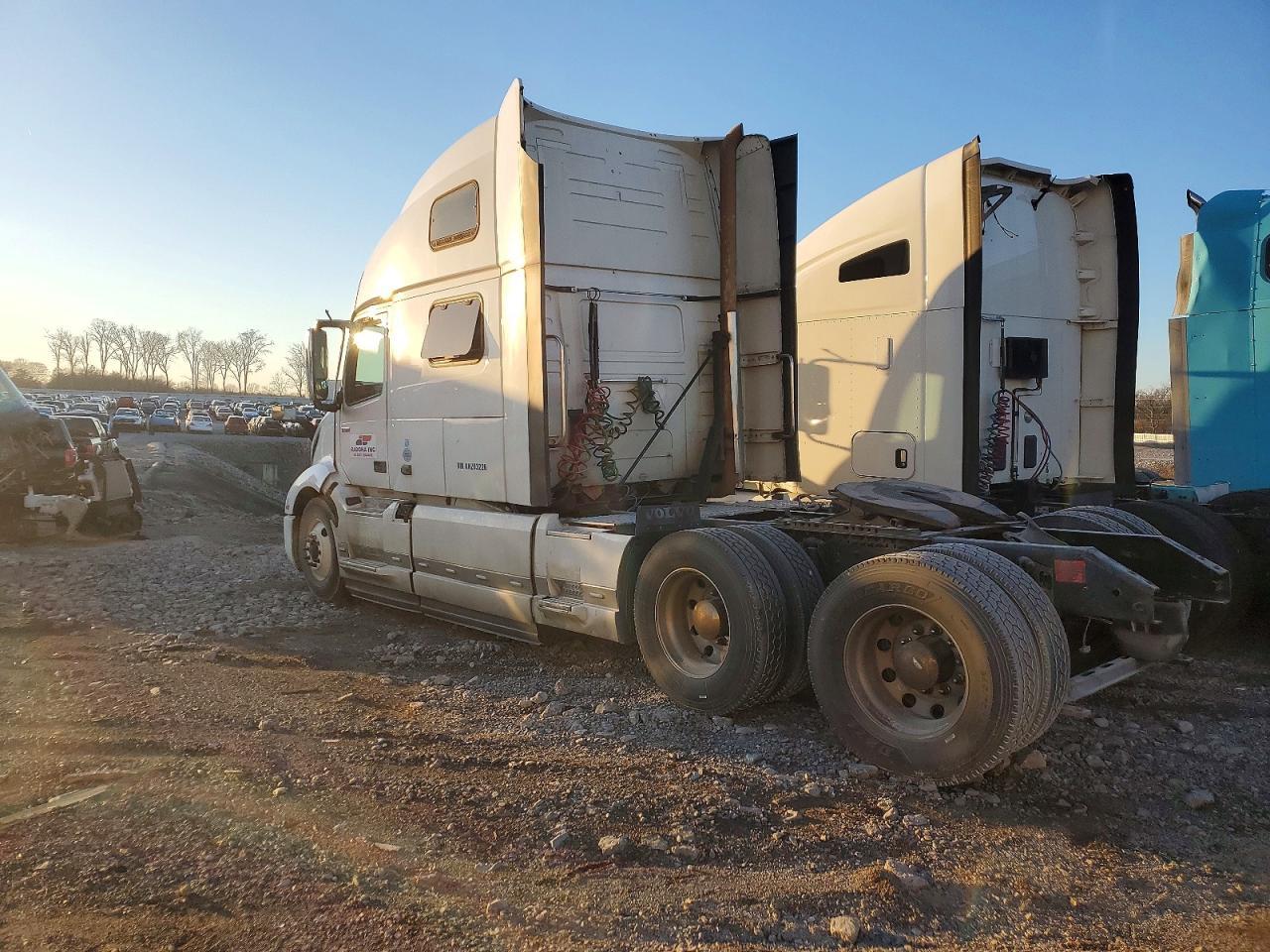 2019 VOLVO VNL