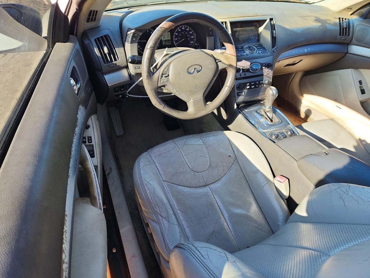 2010 INFINITI G37