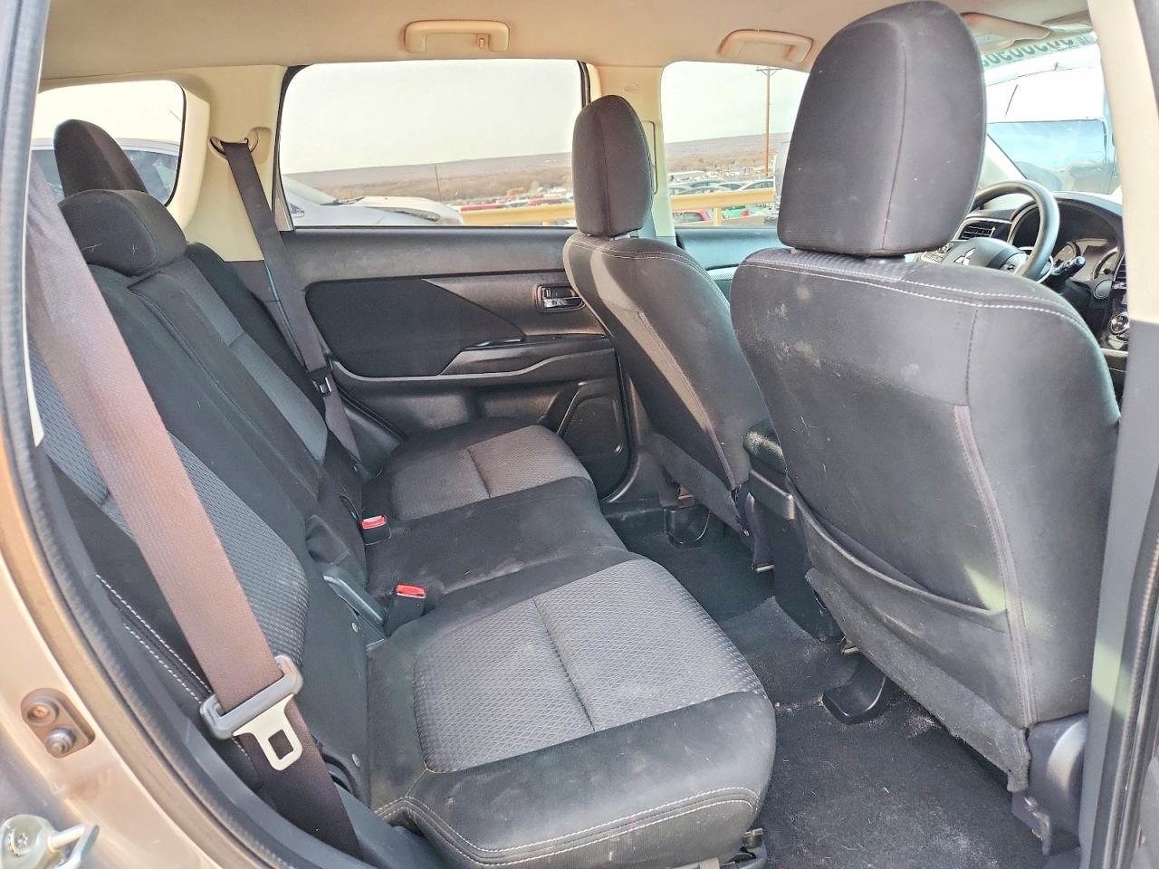 2018 MITSUBISHI outlander