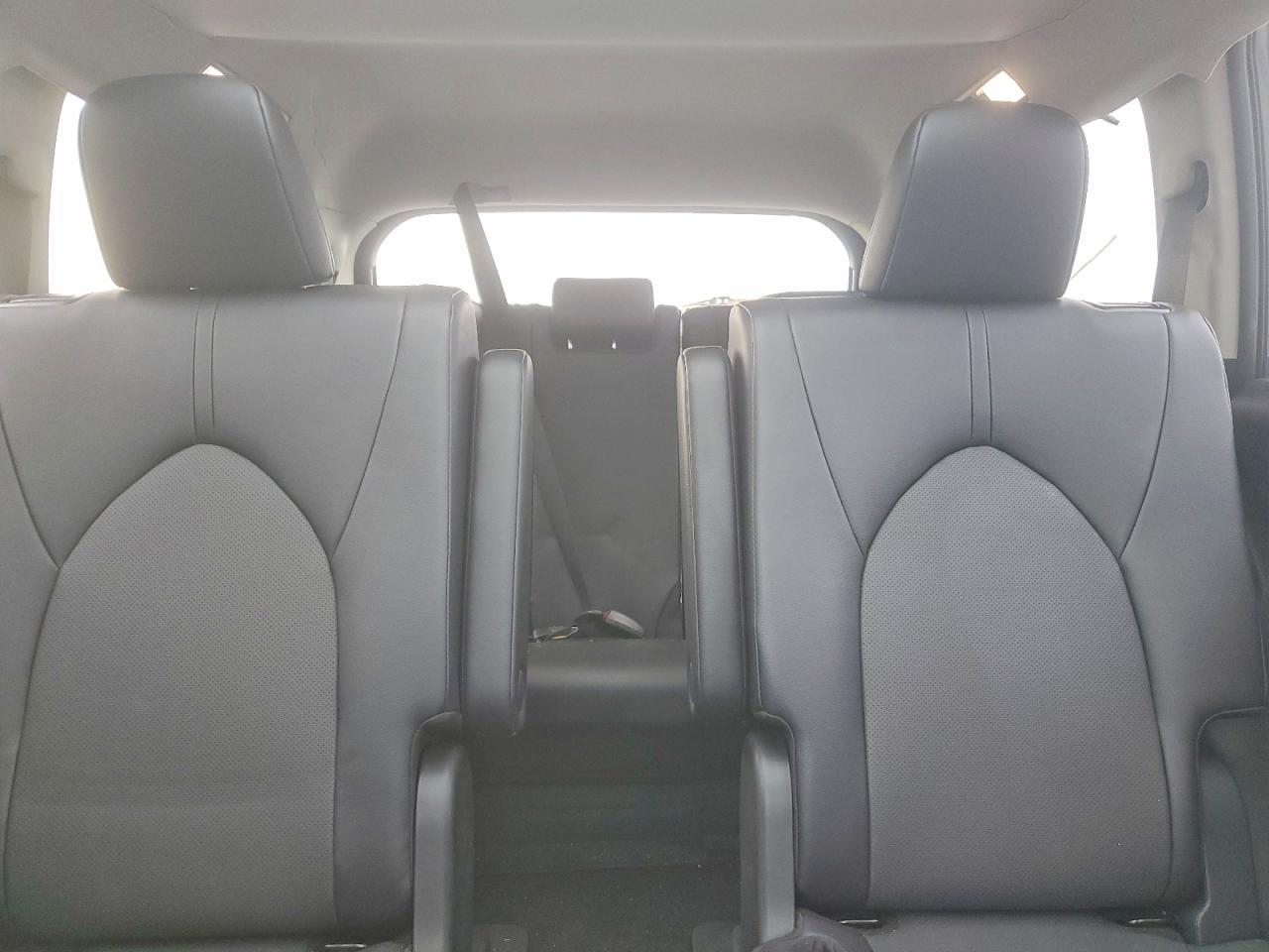 2026 TOYOTA HIGHLANDER