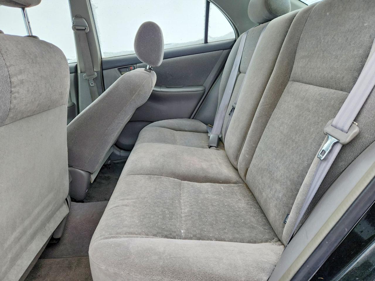 2004 TOYOTA COROLLA