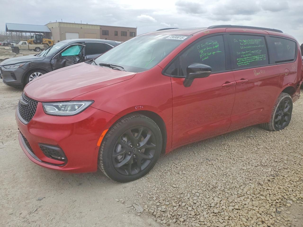 2025 CHRYSLER Pacifica