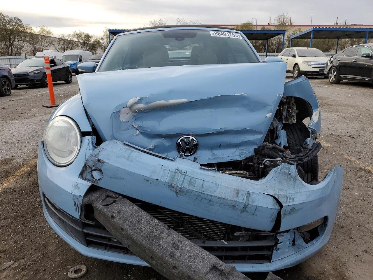 2016 VOLKSWAGEN Beetle