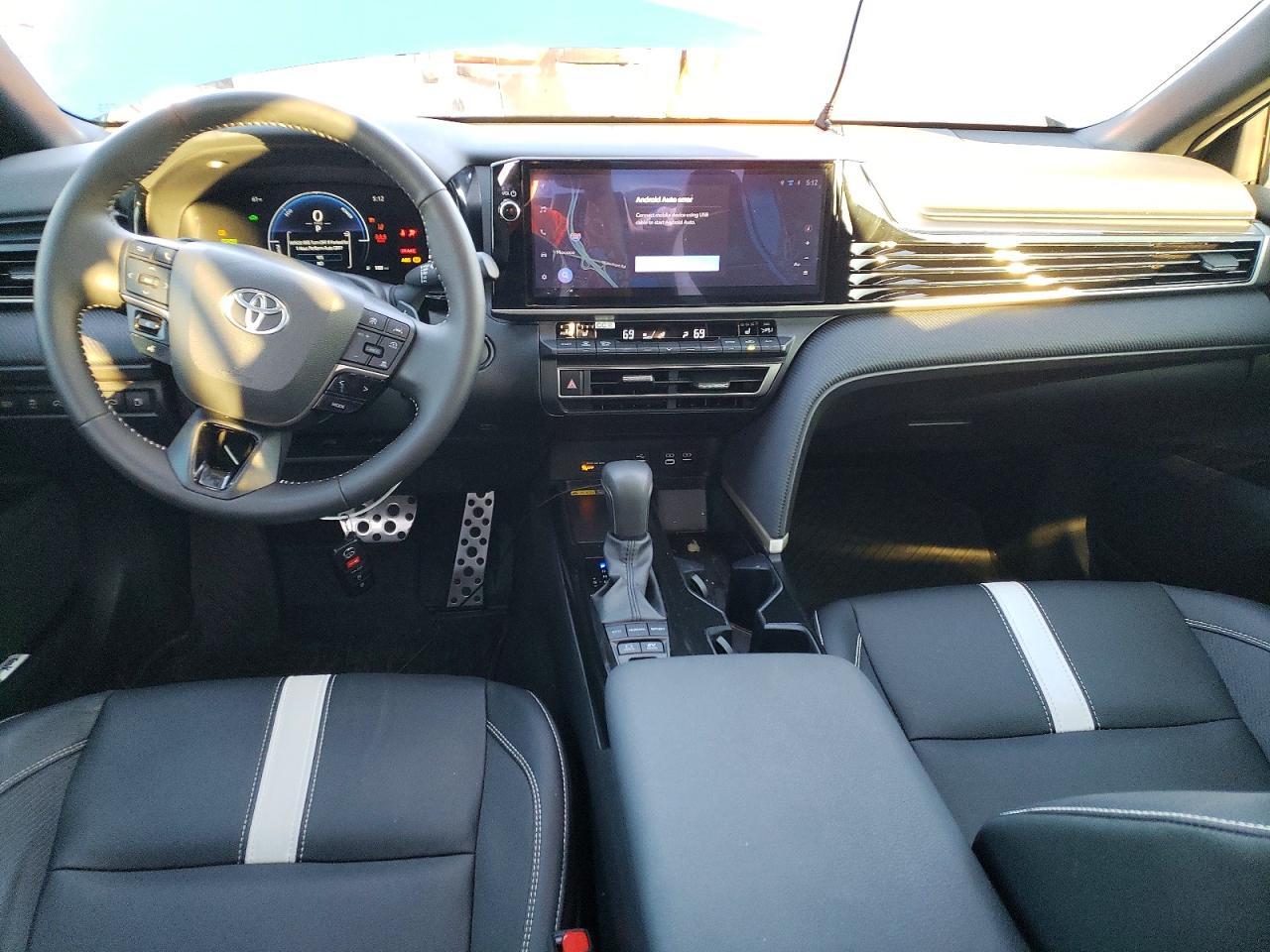 2025 TOYOTA CAMRY
