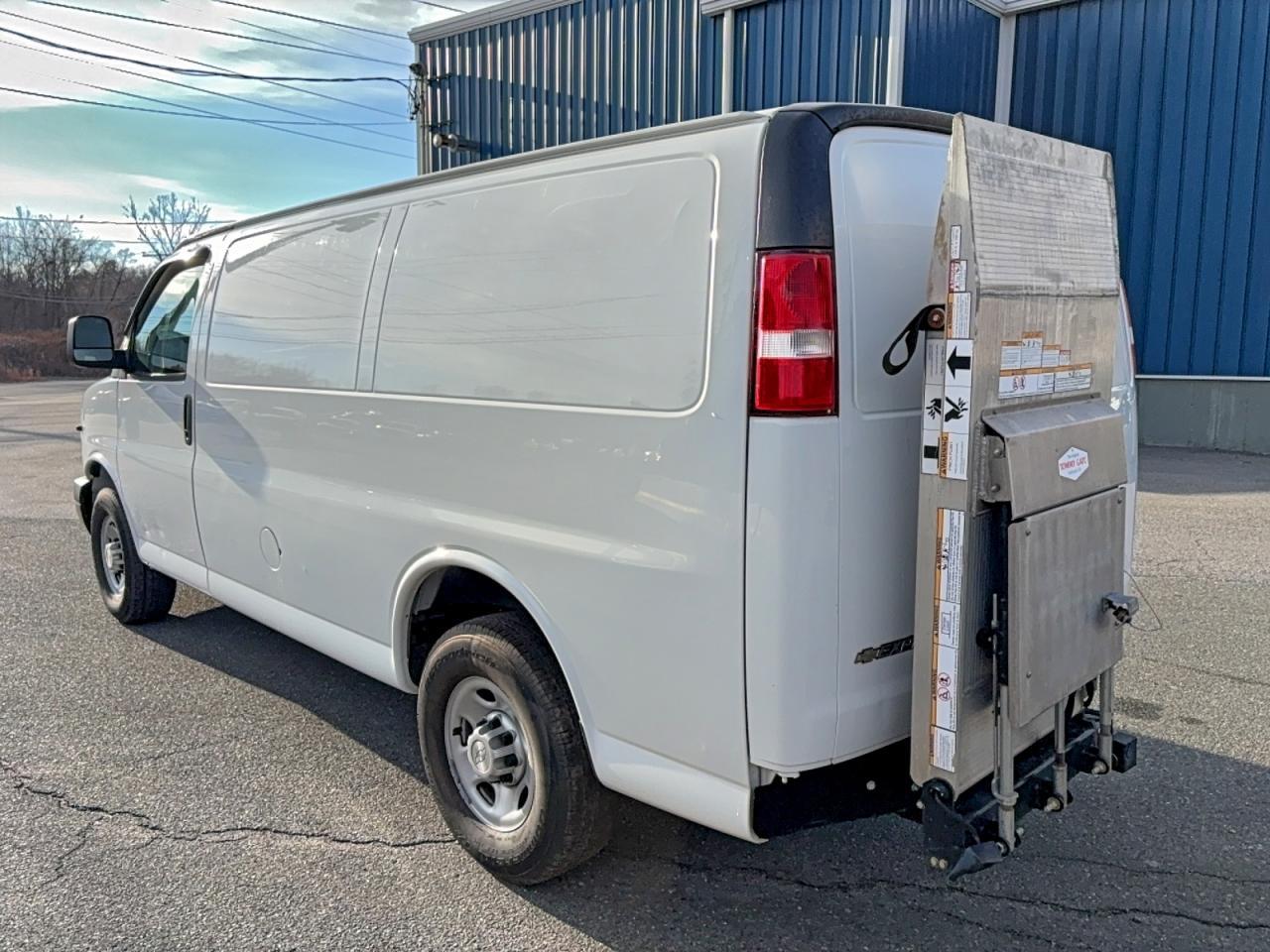 2019 CHEVROLET Express 3500