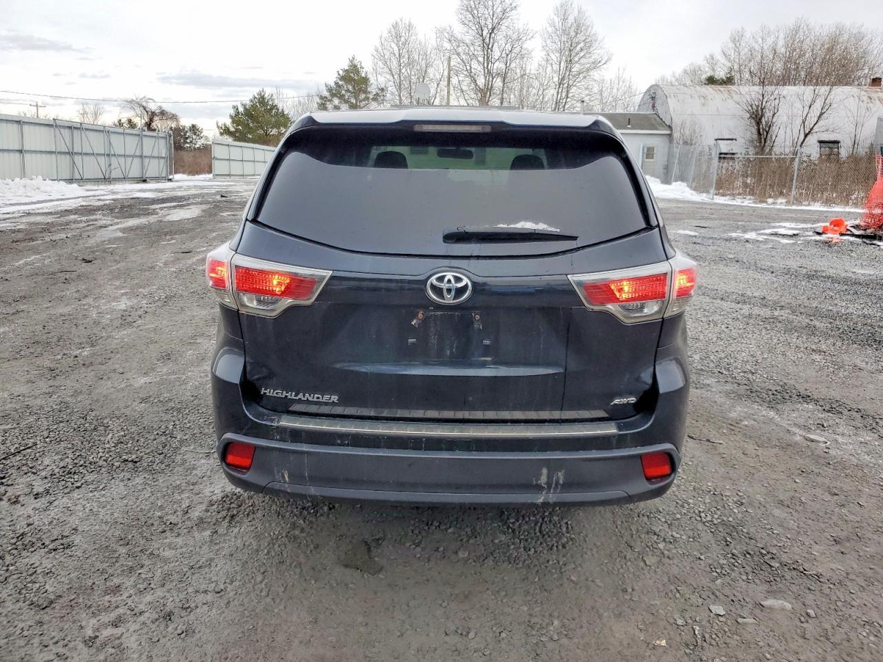 2016 TOYOTA HIGHLANDER