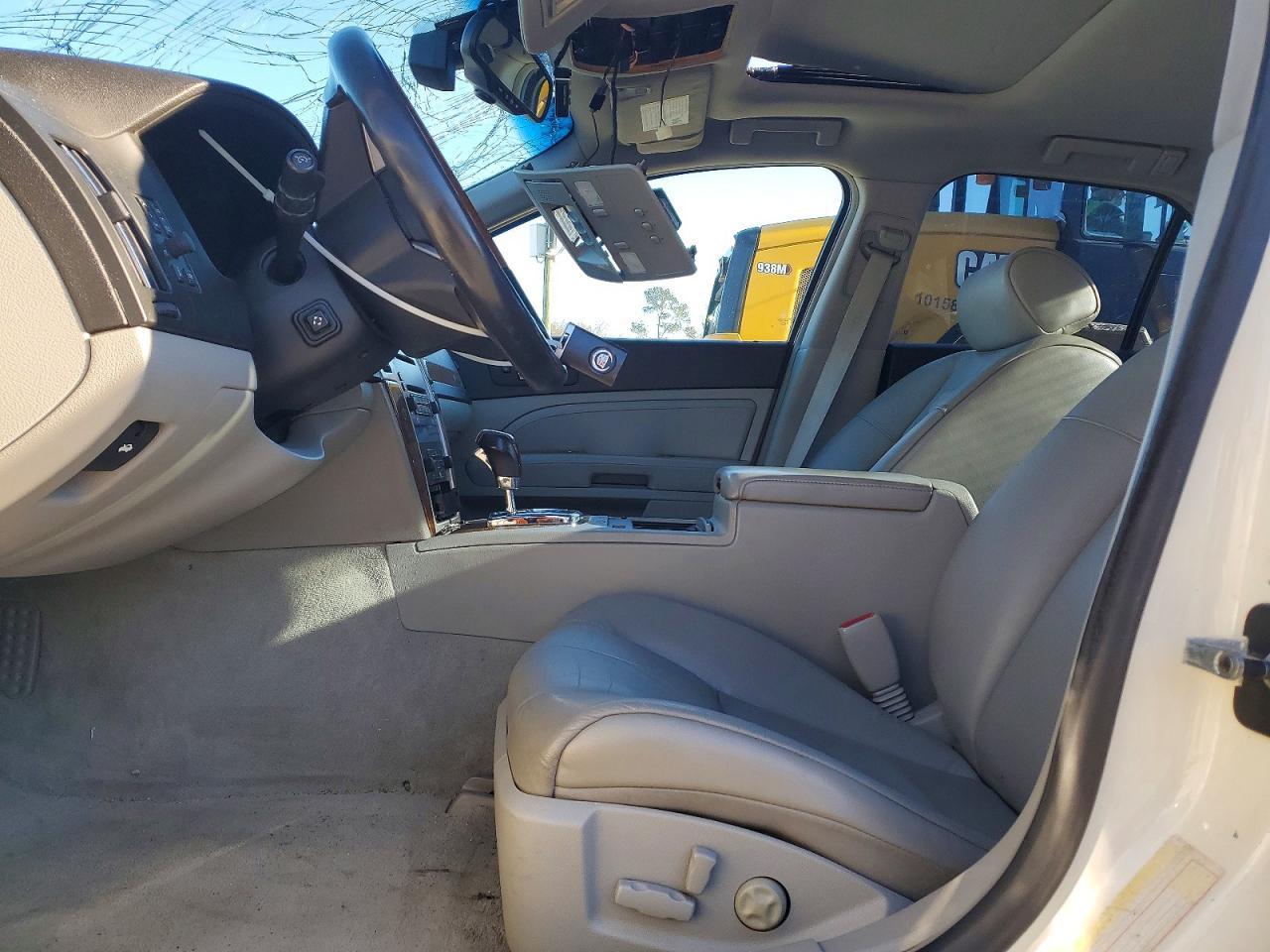 2009 CADILLAC STS