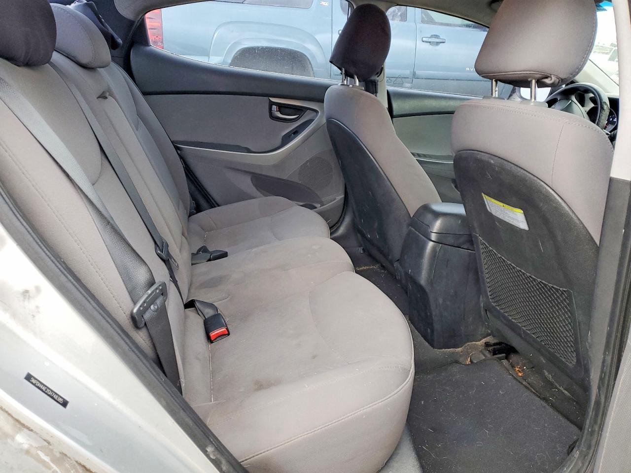 2016 HYUNDAI ELANTRA