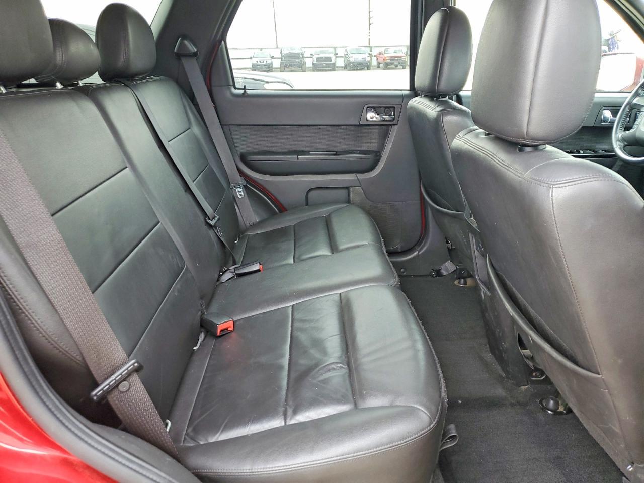 2010 FORD ESCAPE