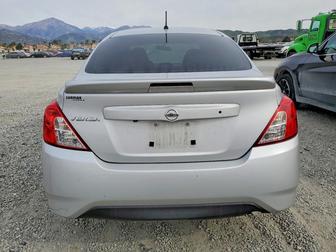2018 NISSAN VERSA