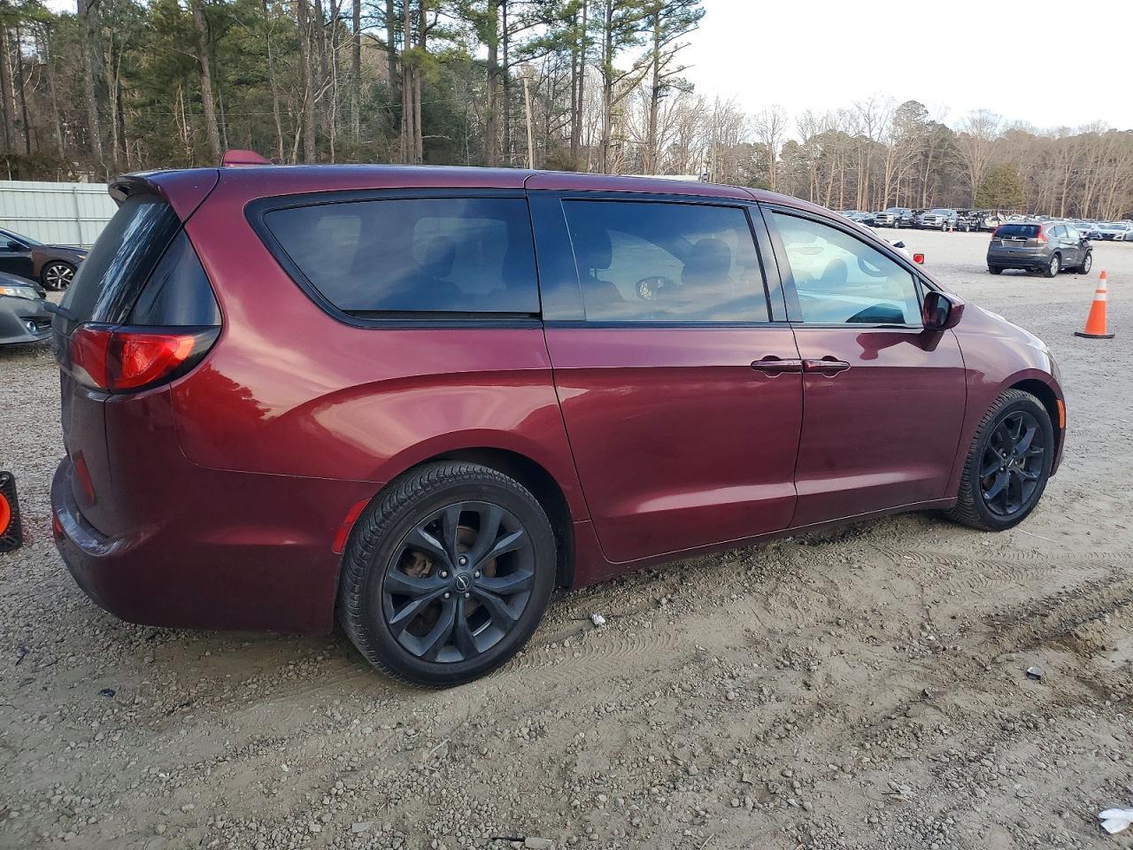 2020 CHRYSLER Pacifica