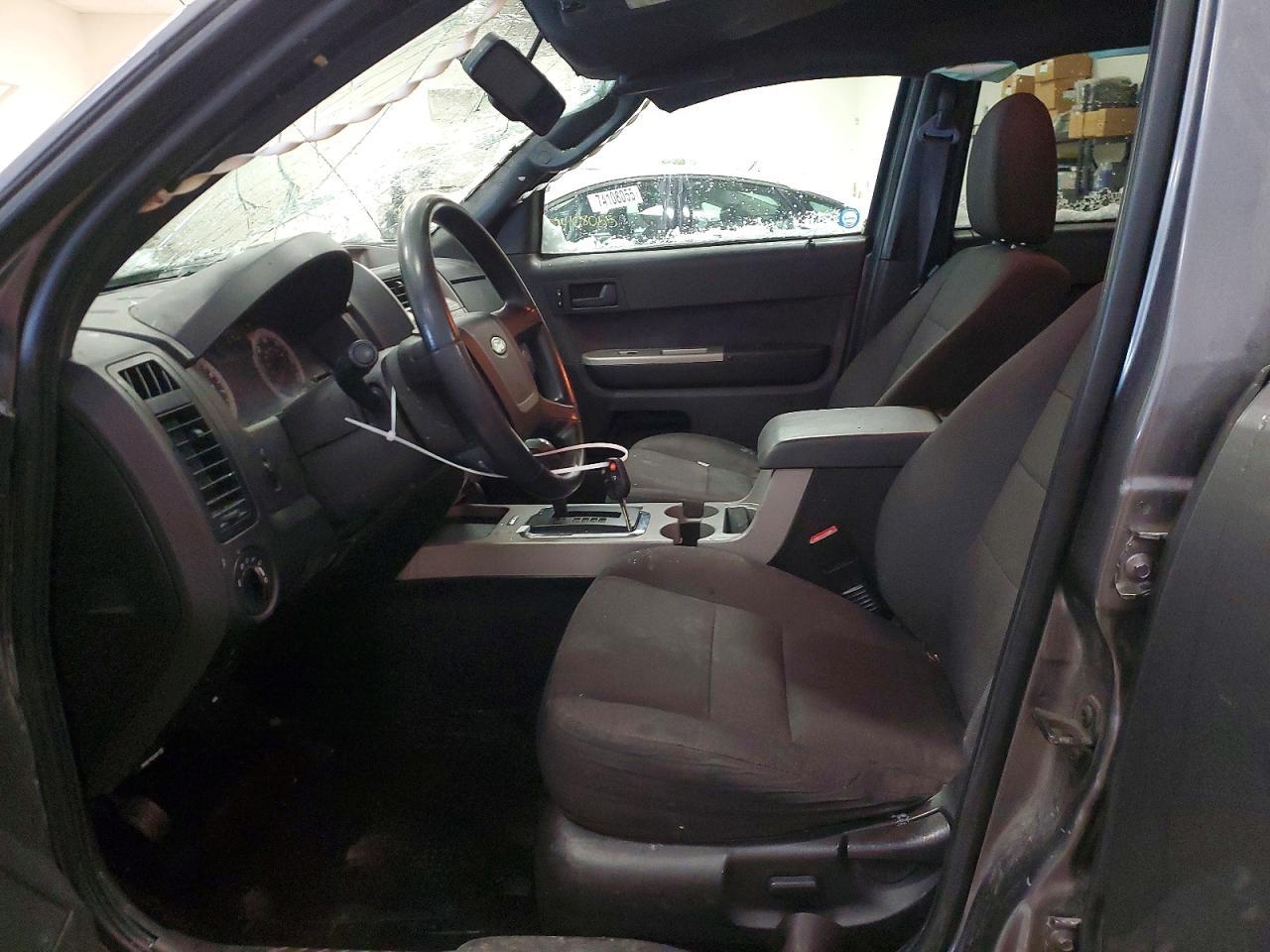 2010 FORD ESCAPE