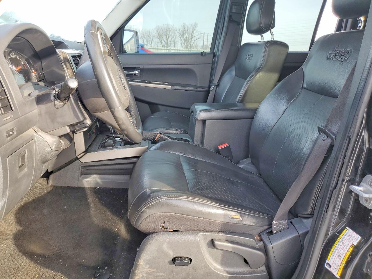 2012 JEEP Liberty