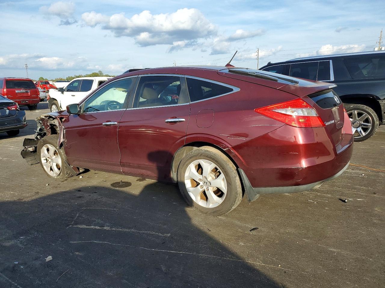 2012 HONDA Crosstour