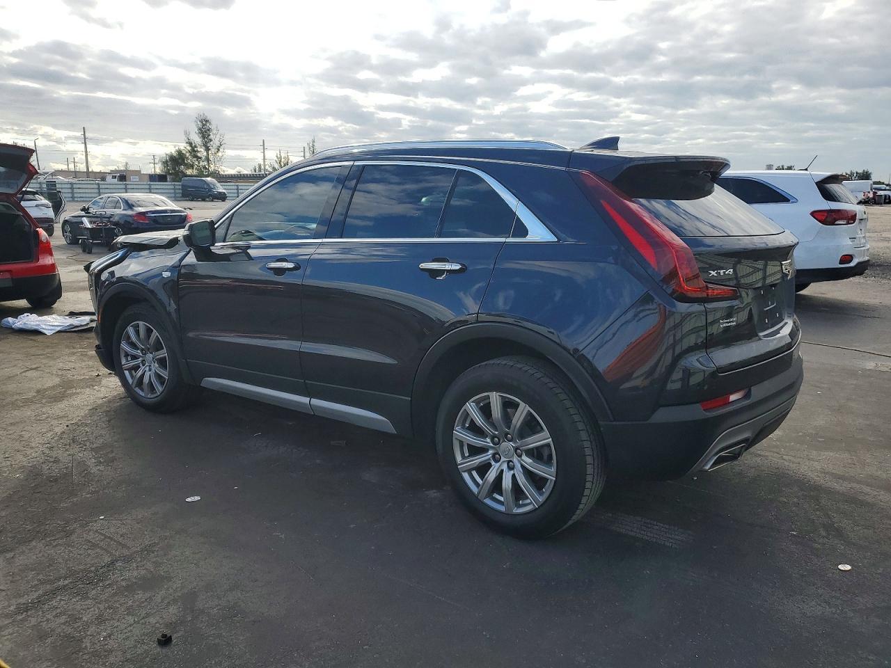 2023 CADILLAC XT4