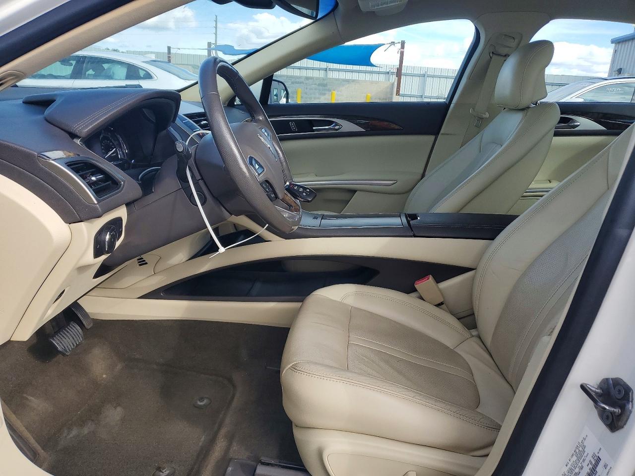 2013 LINCOLN MKZ