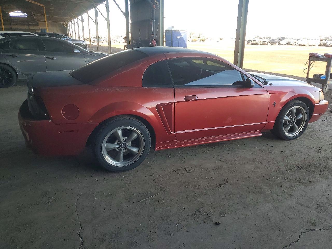 2001 FORD MUSTANG