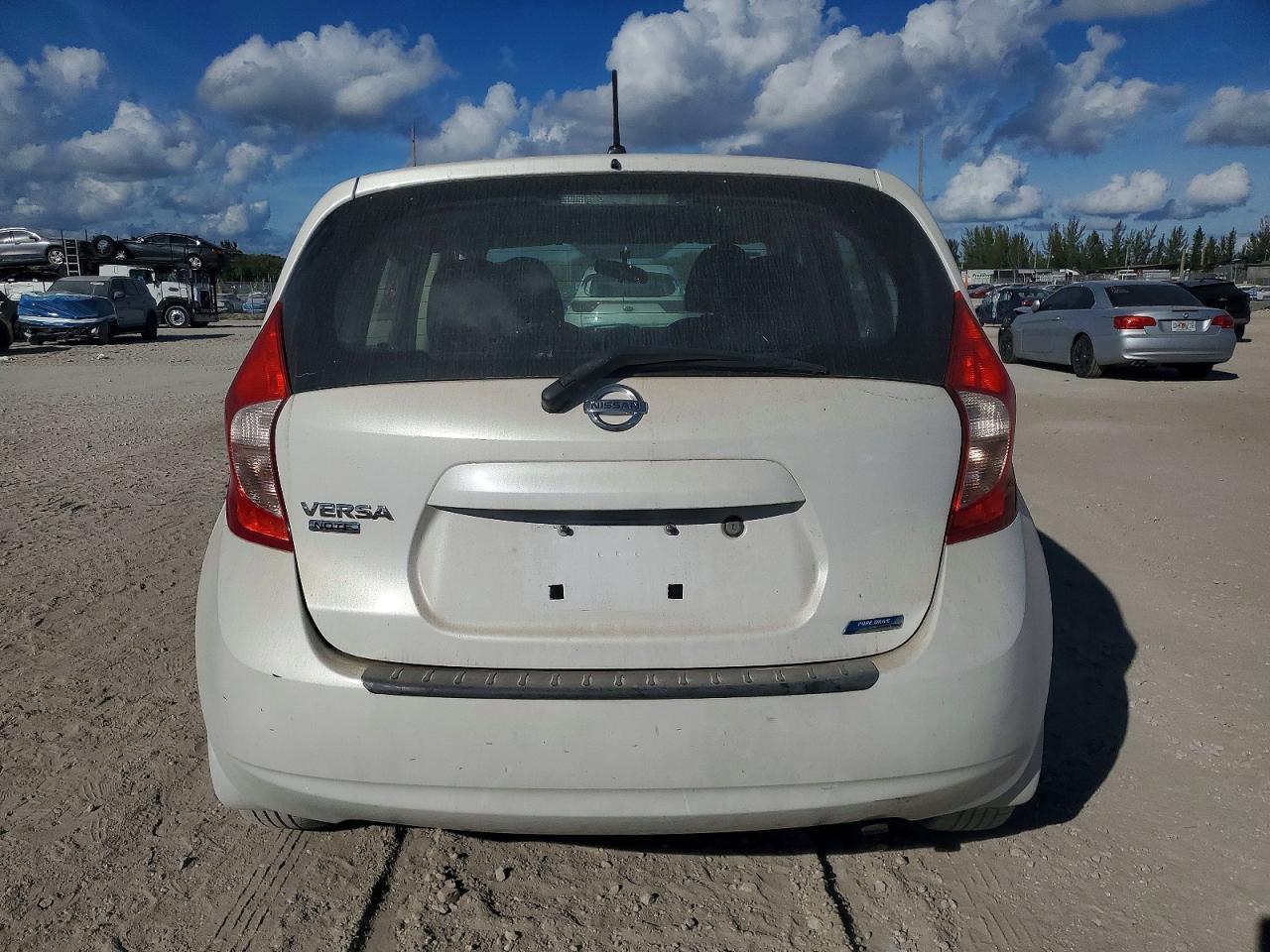 2014 NISSAN Versa Note