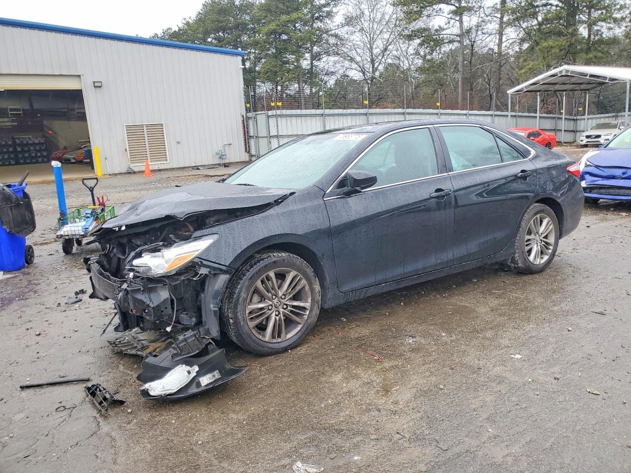 2016 TOYOTA CAMRY