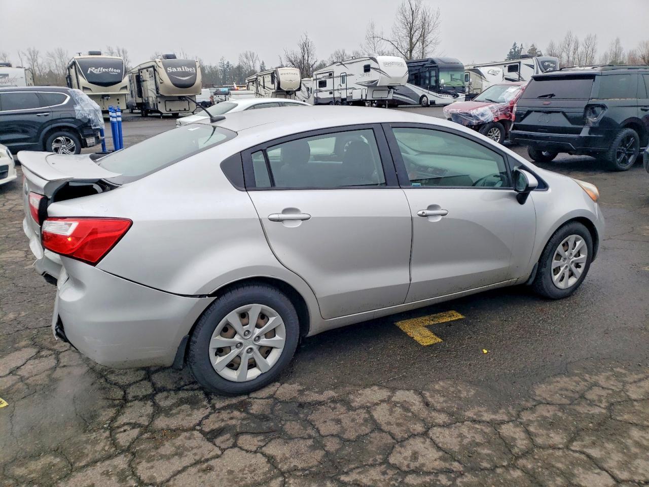 2013 KIA RIO