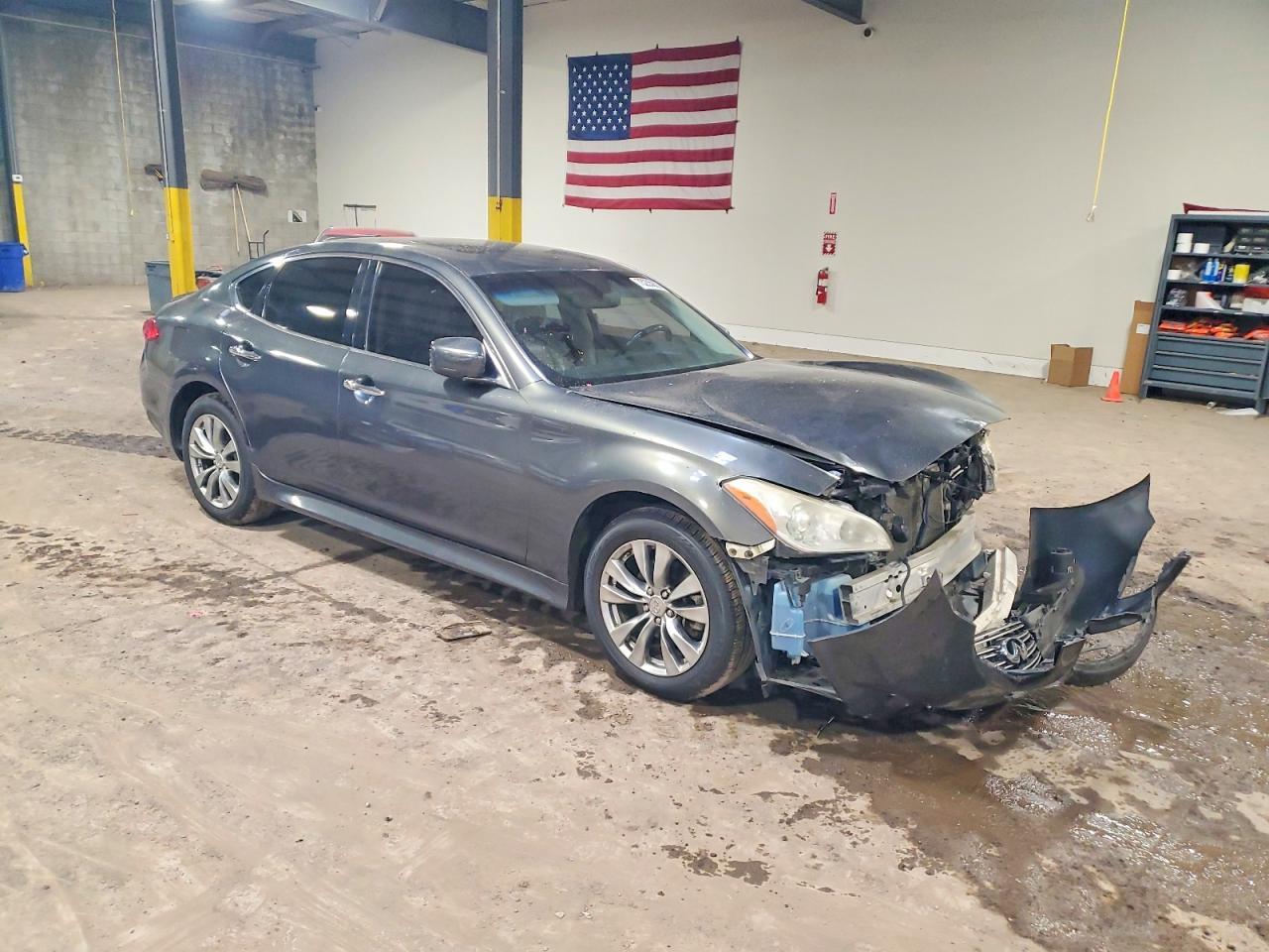 2012 INFINITI M37