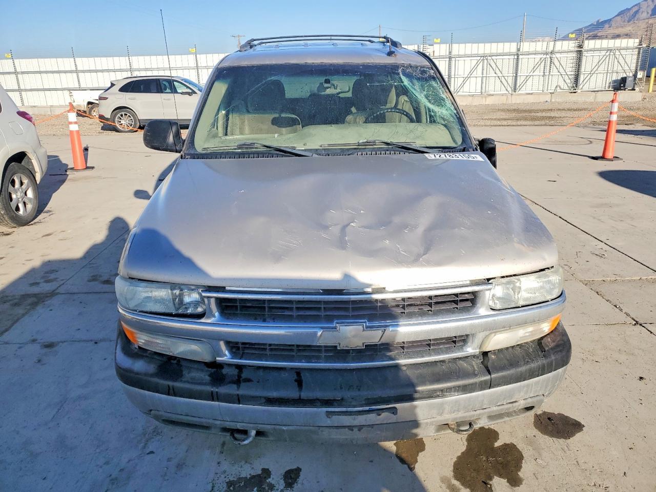 2004 CHEVROLET Tahoe