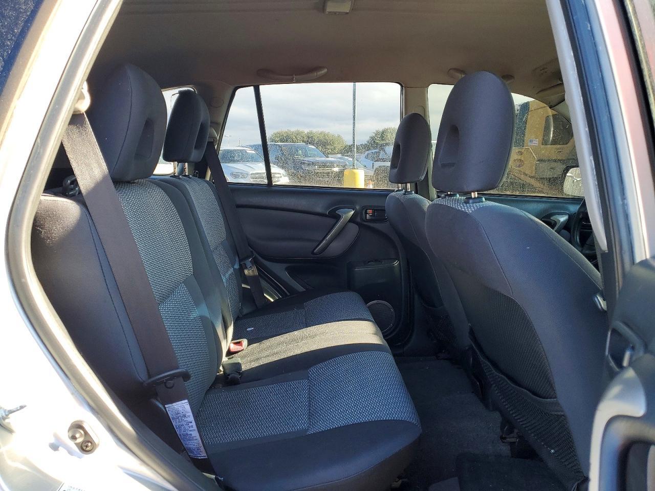 2005 TOYOTA RAV4