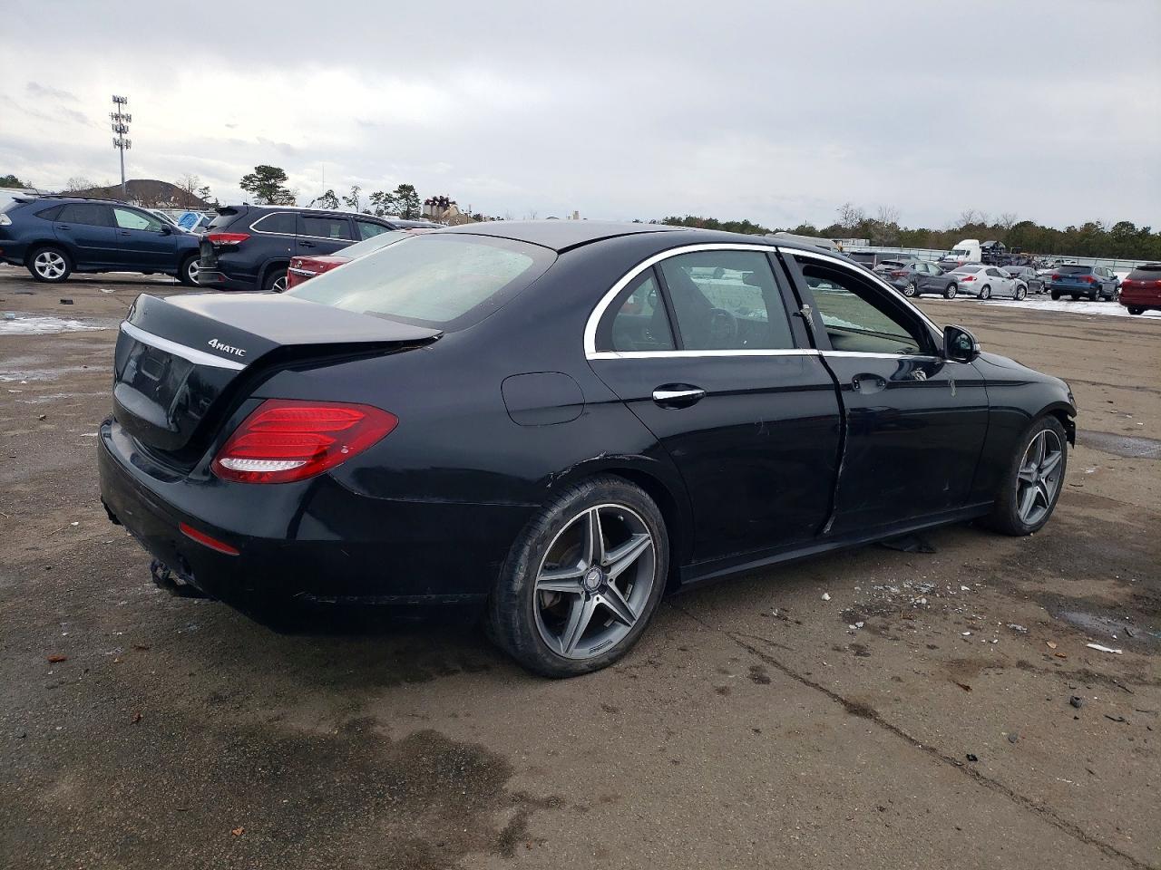 2017 MERCEDES-BENZ E-Class