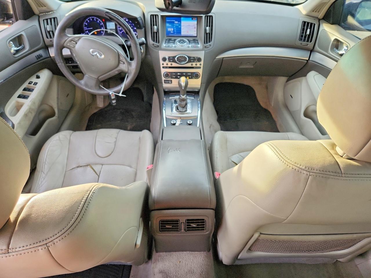 2013 INFINITI G37