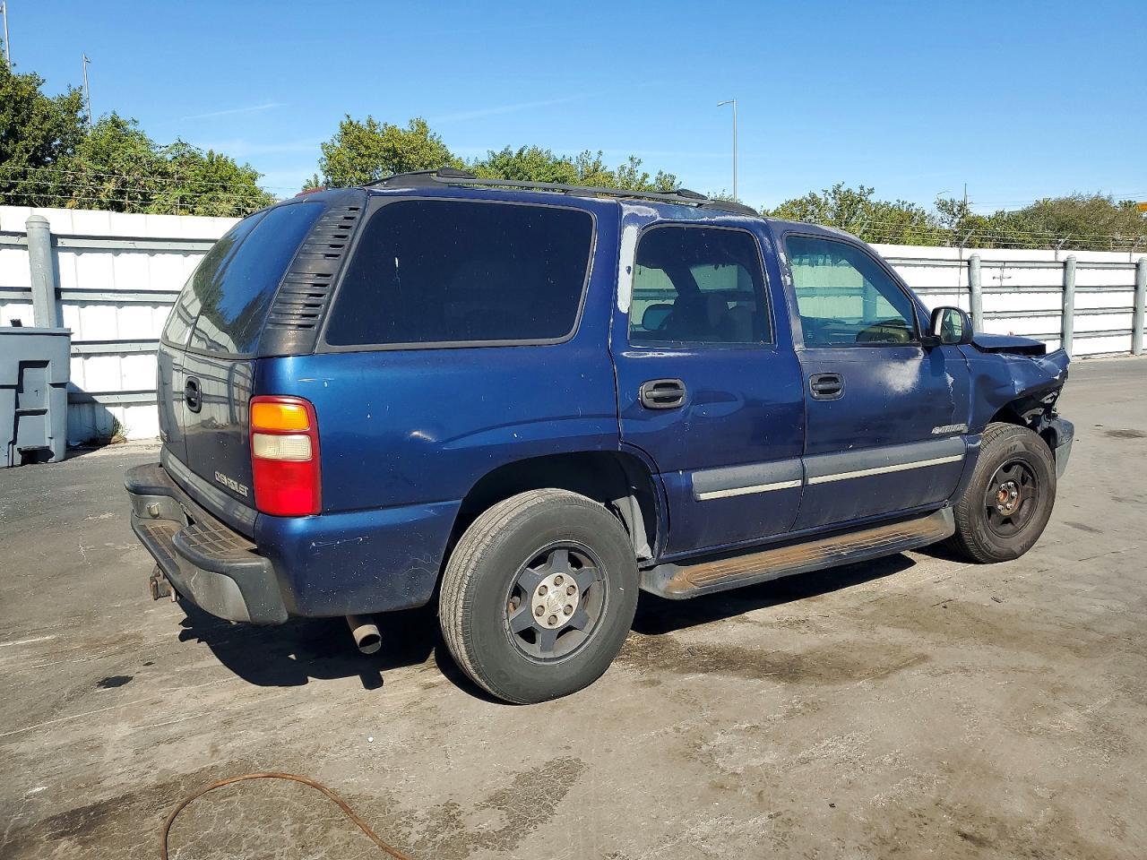 2003 CHEVROLET Tahoe