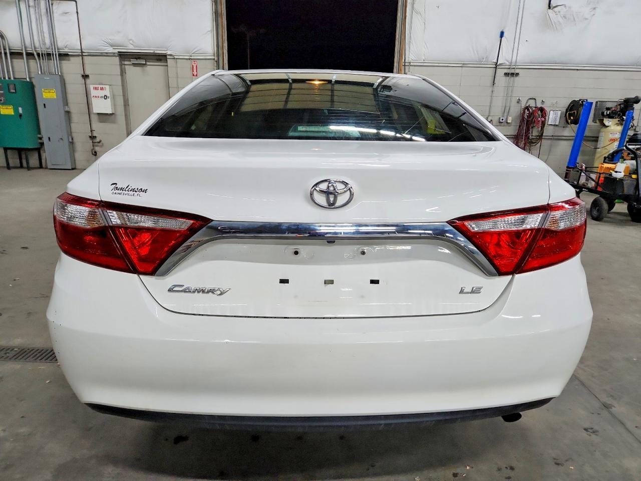 2015 TOYOTA CAMRY