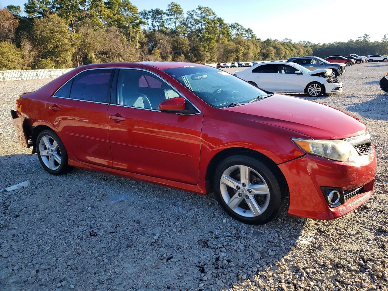 2013 TOYOTA CAMRY