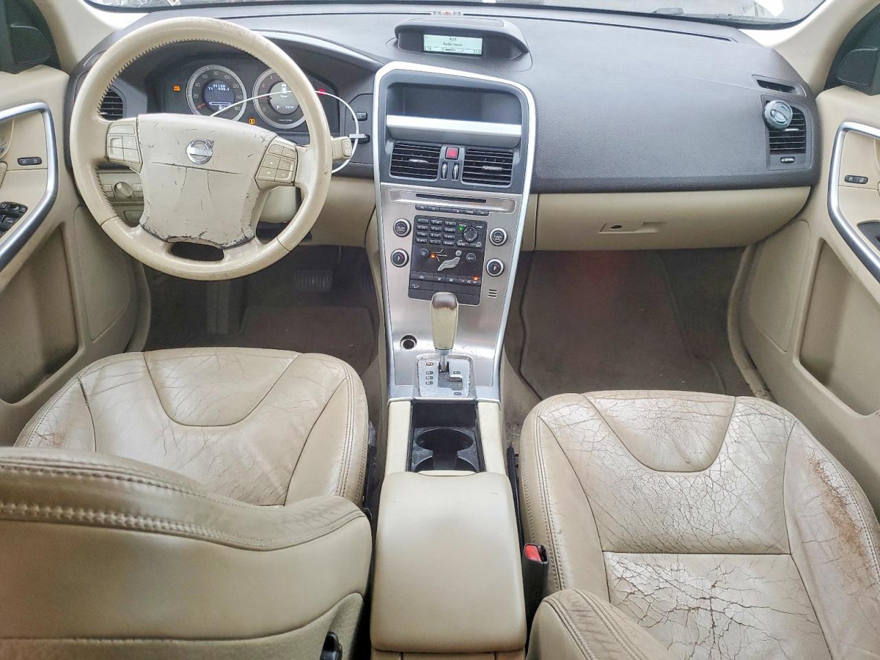2010 VOLVO XC60