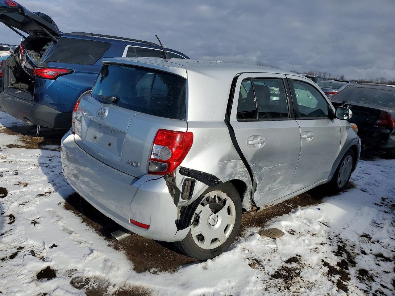 2009 TOYOTA SCION