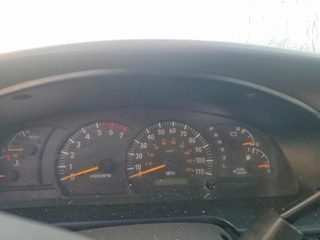 2004 TOYOTA TUNDRA