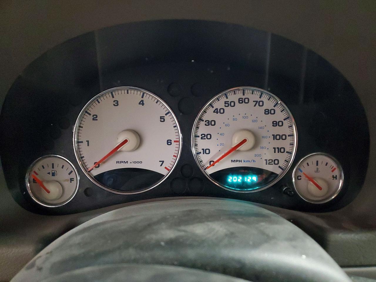 2004 JEEP Liberty