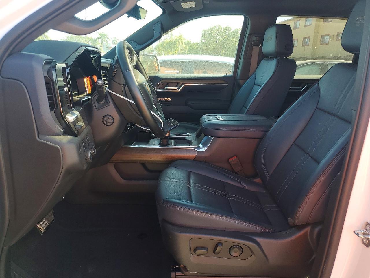 2023 CHEVROLET Silverado