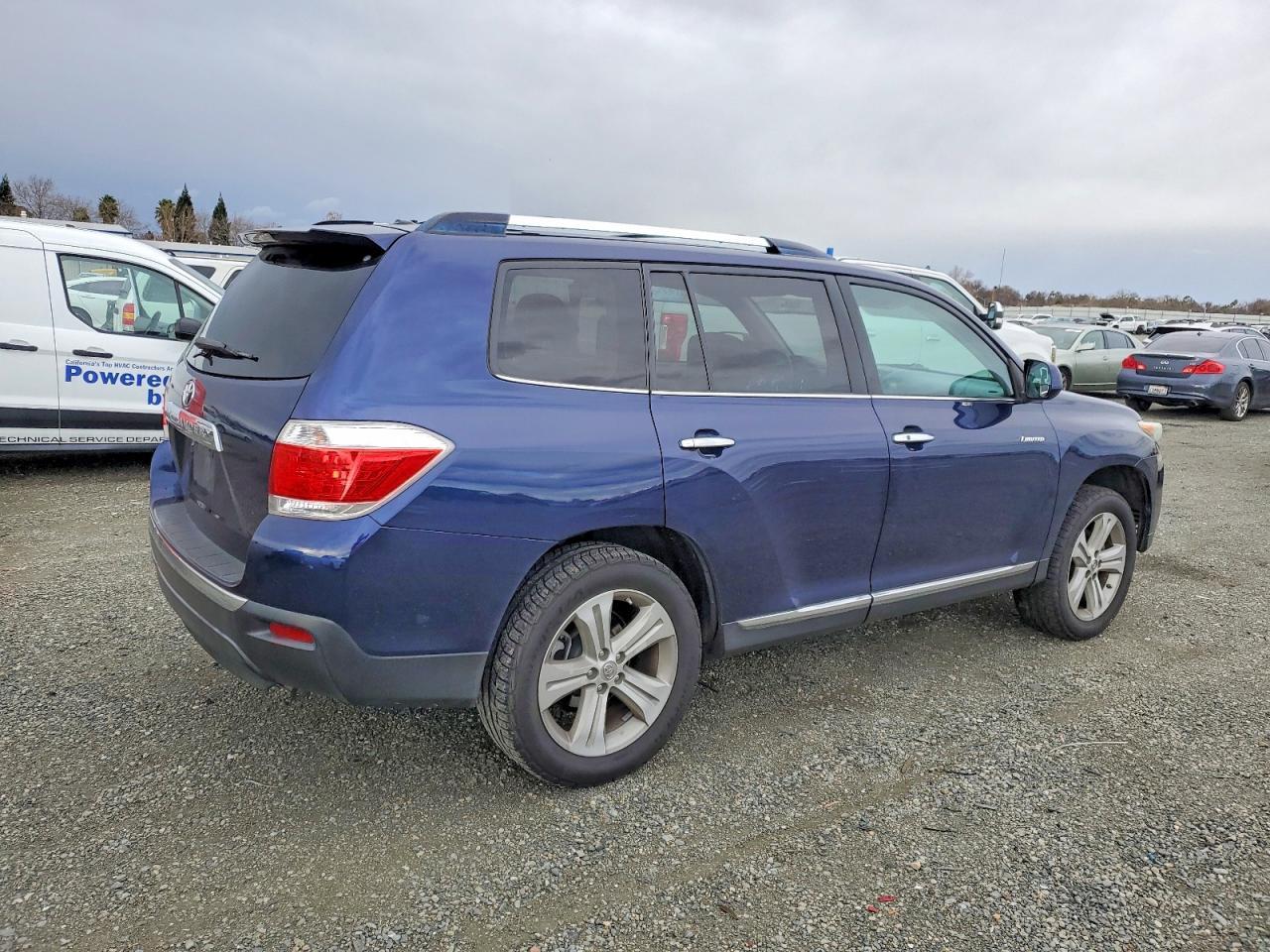 2012 TOYOTA HIGHLANDER
