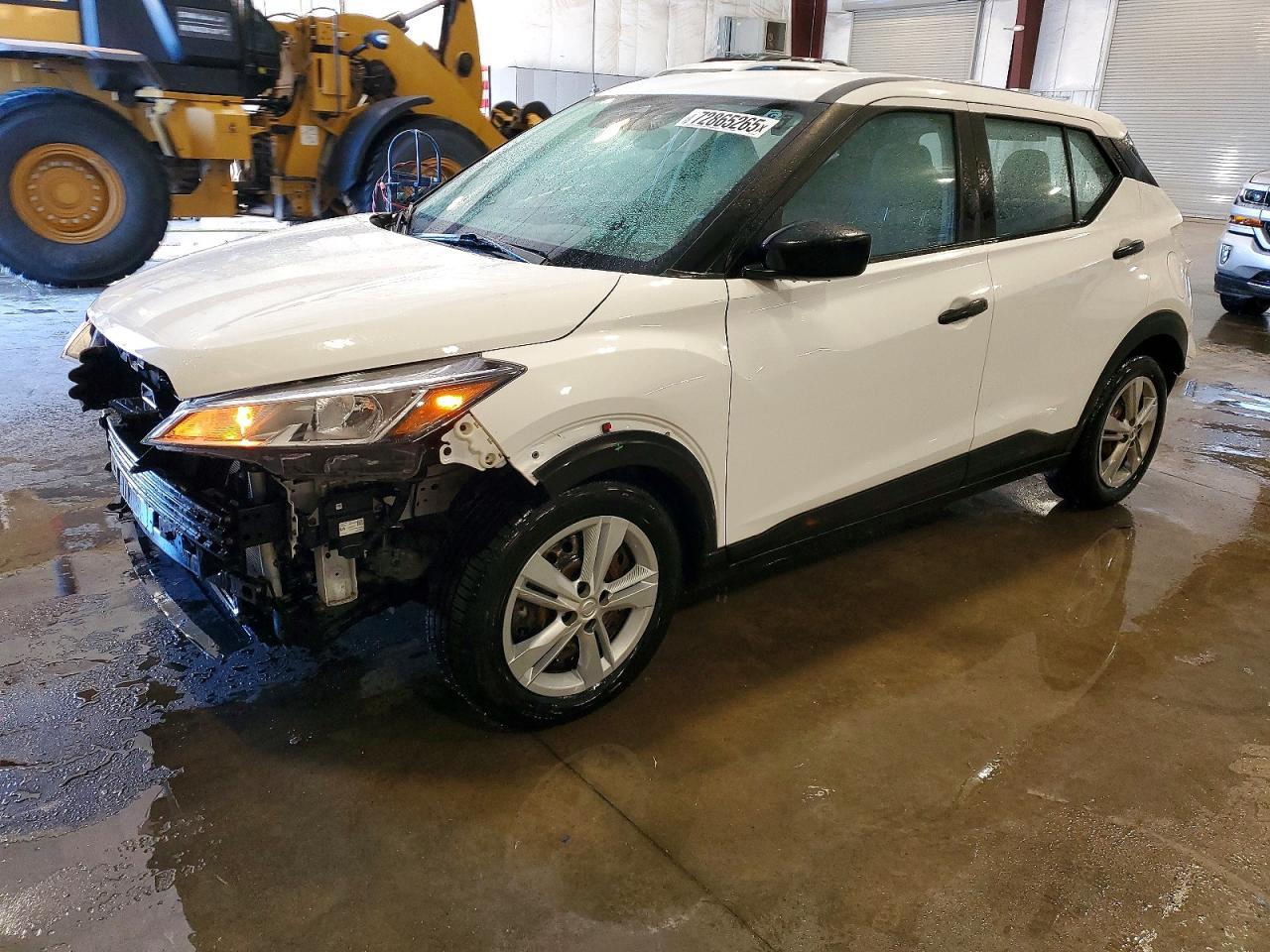 2022 NISSAN KICKS