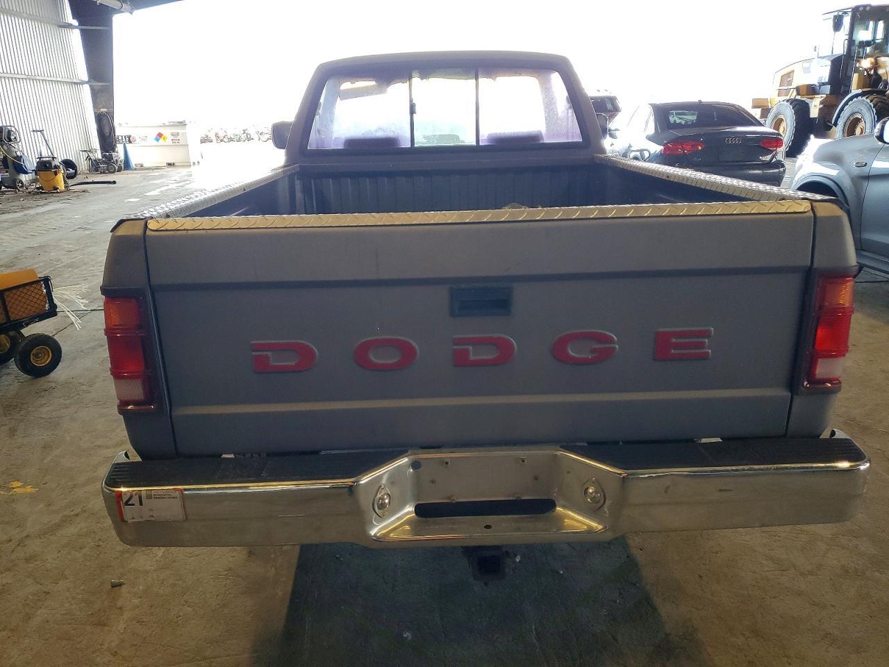 1993 DODGE Dakota