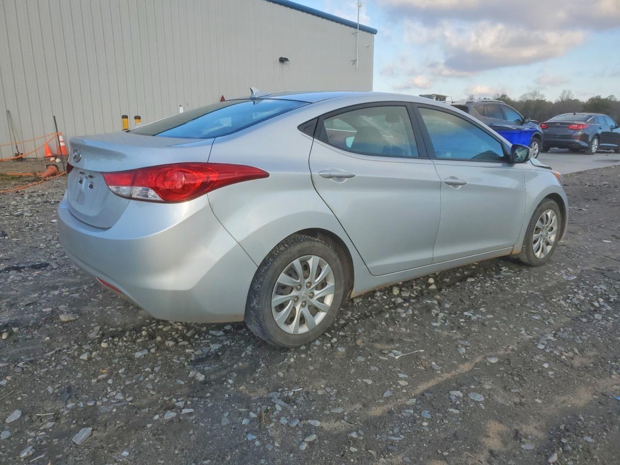 2012 HYUNDAI ELANTRA
